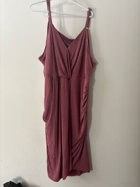 BloomChic Sleeveless Draped Midi Dress in Dusty Mauve